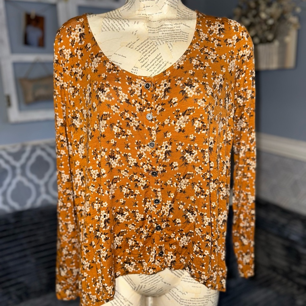 American Eagle Outfitters Orange Blouse with Floral Print and Rounded Neckline